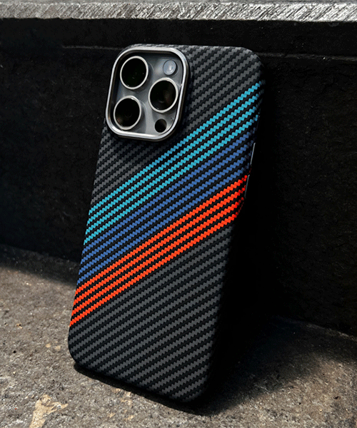 THE M-CARBON BLACK CASE