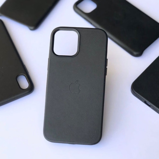 iPhone-leather-mobile-cover-black