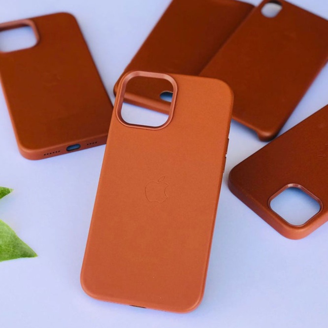iPhone-leather-cover-brown